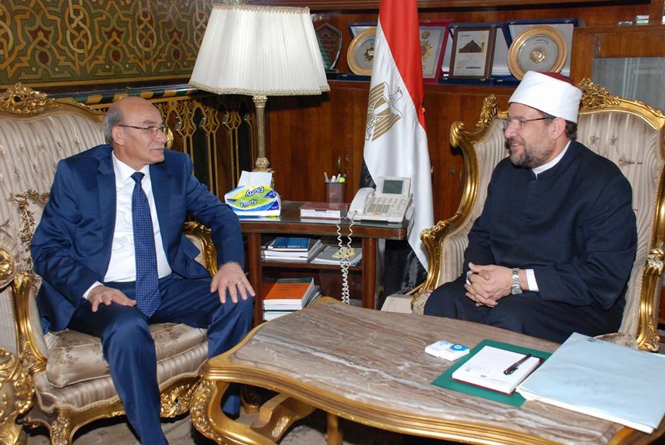 ”البنا” و”جمعة” يوقعان بروتوكول تعاون مشترك لحماية الأراضي التابعة للإصلاح الزراعي والأوقاف