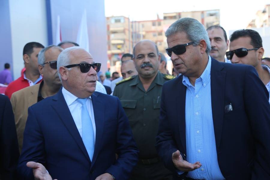 وزير الرياضة ومحافظ بورسعيد يتفقدان مشروع ”المجمع الرياضي”