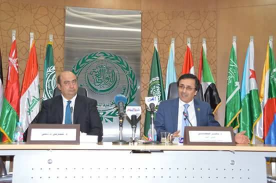 فعاليات ندوة توعوية حول ”لمحات في القيادة”