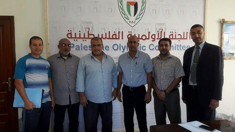 الأولمبية واتحاد الكاراتيه يبحثان تنظيم بطولة فلسطين المركزية