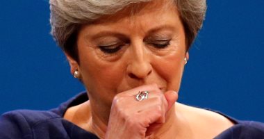 رئيسة الوزراء البريطانية تنشر صورة لأدوية السعال بعد إحراجها فى مؤتمر حزبها