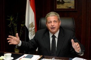 خالد عبد العزيز ”عميد” وزراء مصر يستحق عن جدارة ”قلادة النيل”