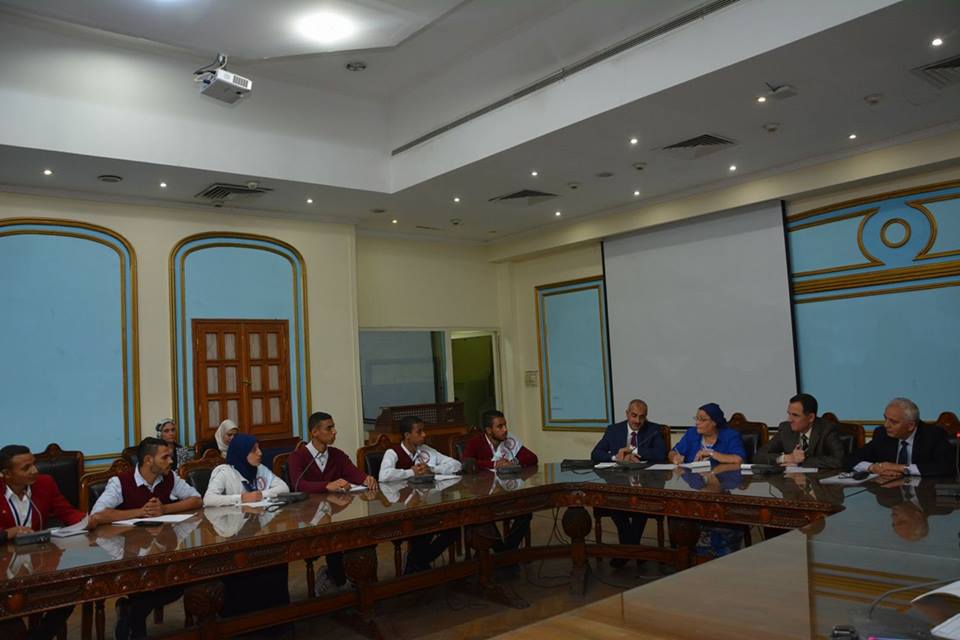 الجيوشى يجتمع بالمكتب التنفيذي لاتحاد طلاب مدارس الجمهورية