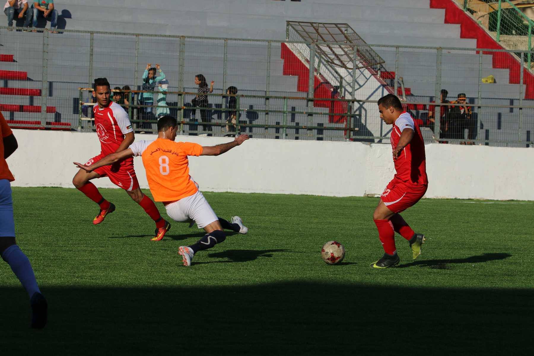 الاهلي يقسو على اتحاد بيت لقيا بسداسية في افتتاح ملعب قلقيلية البلدي