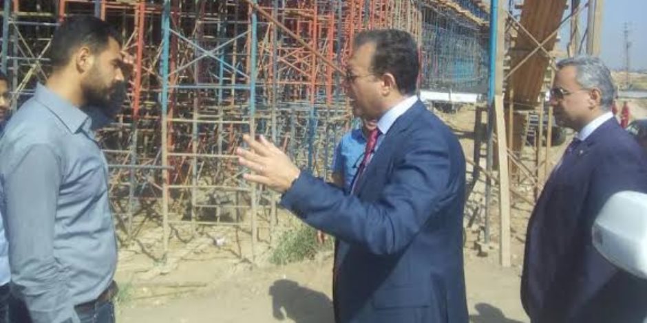 وزير النقل في جولة مفاجئة بطريق شبرا بنها الحر