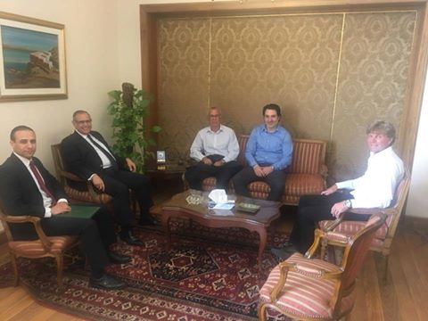 سفير مصر الجديد لدى روسيا يستقبل المدير الفني للمنتخب الوطني