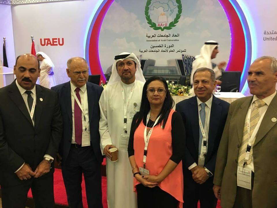 احلام يونس تشارك بالتصويت فى انتخابات اتحاد الجامعات العربية
