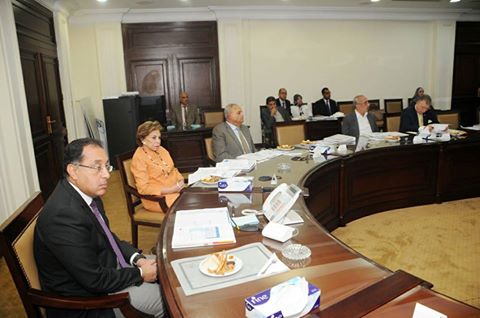 وزير الإسكان يشدد على الاهتمام بجودة المياه المنتجة والتعامل الفورى مع شكاوى المواطنين