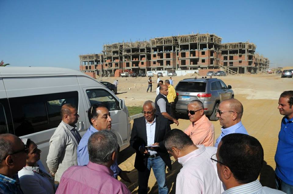 وزير الإسكان يتفقد المرحلة الثالثة من مشروع ”دار مصر” بـ6 أكتوبر