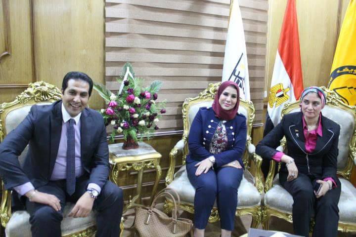 بالصور: بالشعر ترتقى الامم بجامعة بنى سويف