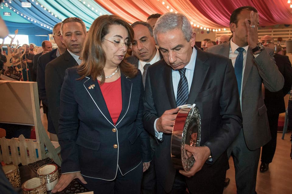 غادة والي: الدولة تتوسع حاليا في إقام المعارض لتشجيع المنتجين على التسويق داخليا وخارجيا