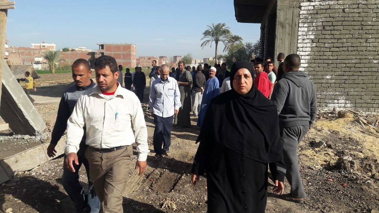 إزالة 31 حالة تعدي علي الأراضي الزراعية و20 حالة إشغال بمركز العدوة