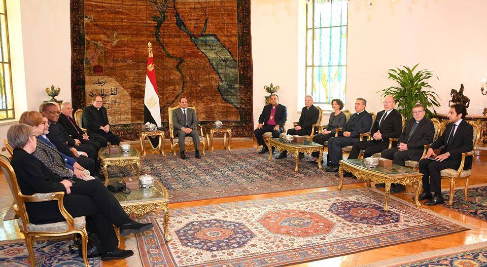 السيسى يستقبل وفداً من قيادات الطوائف الإنجيلية من مختلف أنحاء العالم