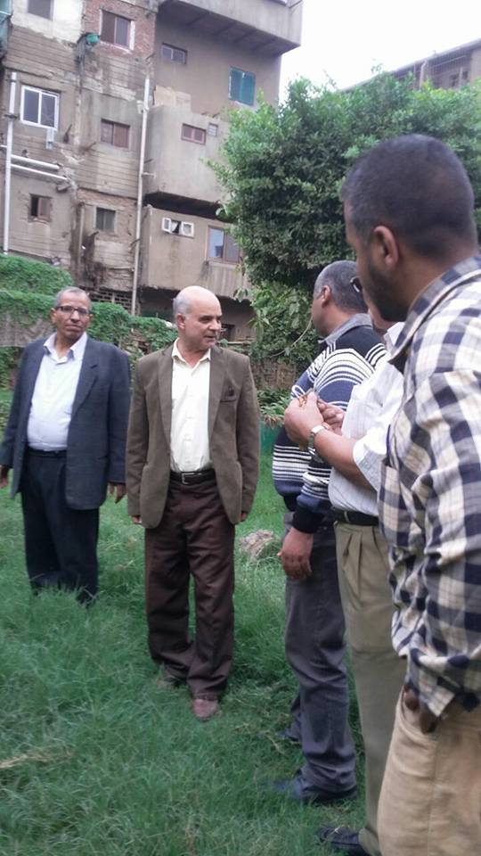 رئيس مدينة شبرا الخيمة يترأس حملة مكبرة لرفع المخلفات بمنطقة نوبار