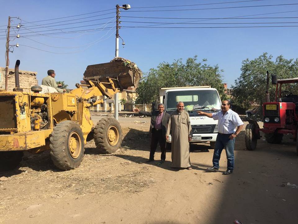 تنفيذ حملة رفع القمامة بعدد من الوحدات المحلية لقرى بشبيش ودمرو والشهيدى