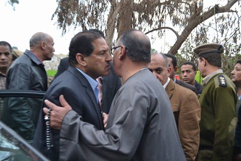 محافظ الغربية يقدم واجب العزاء لأسرة شهيد سمنود