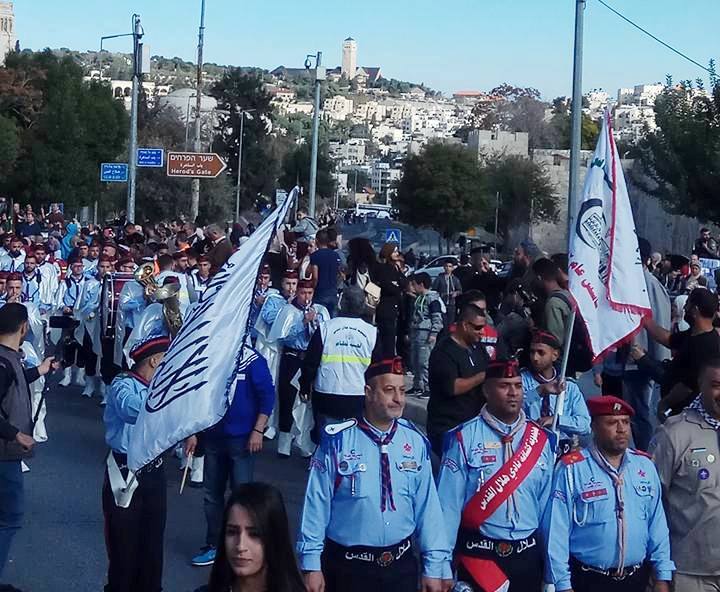 المجموعات الكشفية المقدسية تجوب شوارع القدس في ذكرى المولد النبوي الشريف