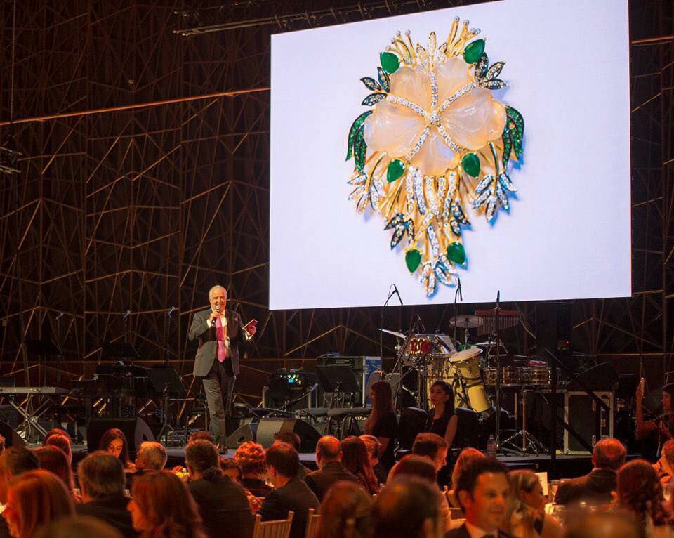 مزاد خيري لصالح مرضي السرطان