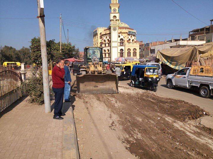 رئيس مدينة شبراخيت يبدأ حملة مدينة بدون قمامة