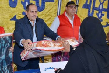 سوهاج : توزيع 3000 بطانية علي الاسر الأولي بالرعاية بـ 17 قرية بجميع المراكز بالمحافظة