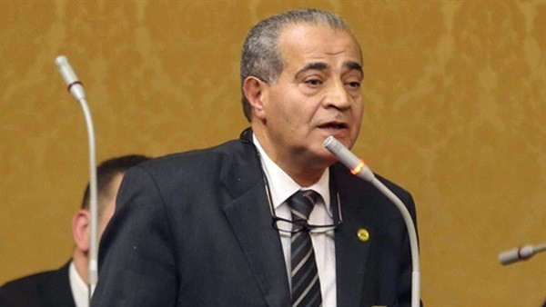 وزير التموين يقرر تطبيق منظومة السلع التموينية اول يناير .. والدفع نقداً وسحب ماكينة الصرف للمخالفين