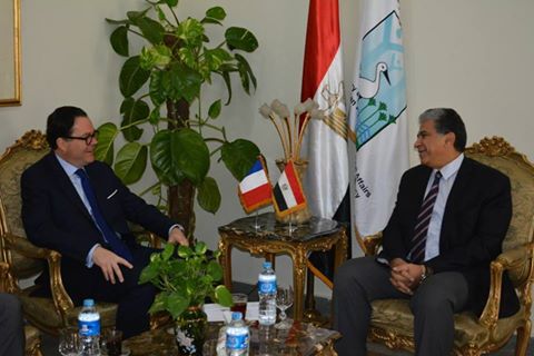 وزير البيئة يلتقى بالسفير الفرنسى بالقاهرة