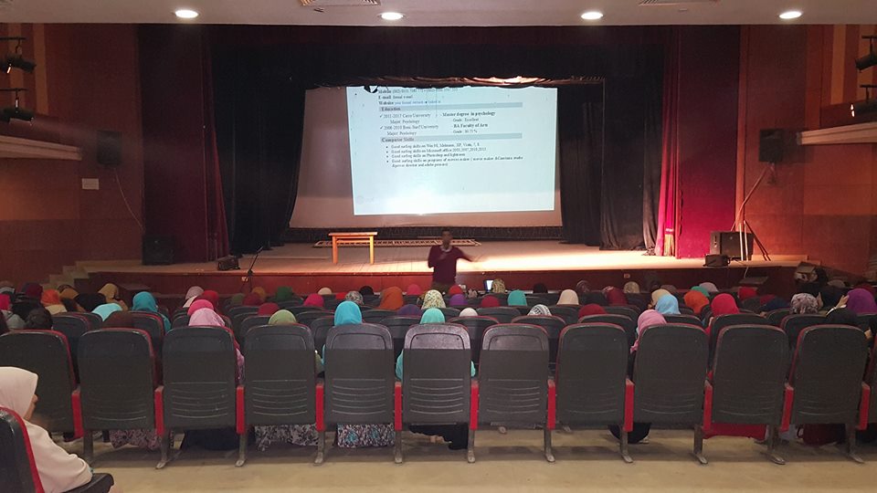 كيفية كتابة السيرة الذاتية للباحثين عن فرص العمل بثقافة بني سويف