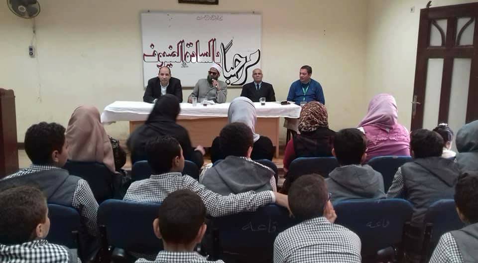 ندوات ومحاضرات حول” نحو استراتيجية ثقافية فاعلة لمواجهة الإرهاب ” بثقافة أسيوط