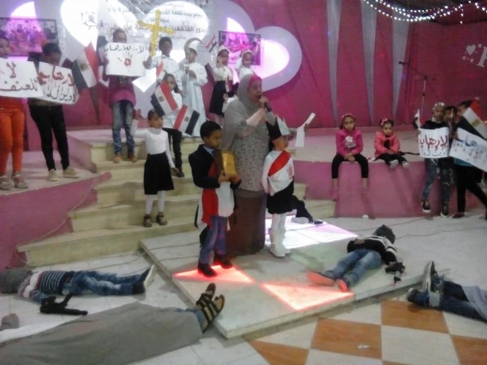 « دور المثقفين فى محاربة الإرهاب » بثقافة القصير