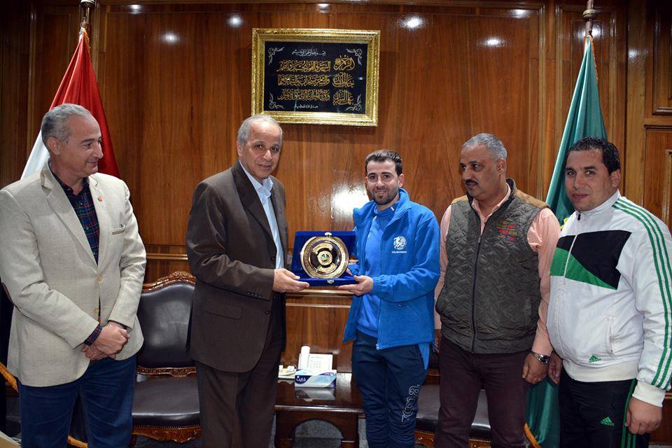 القليوبية تكرم لاعب المنتخب المصري لكرة القدم ”للصم والبكم”