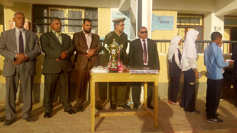 الشرطة في خدمة الشعب وجنبا بجنب مع العملية التعليمية بالوادي الجديد