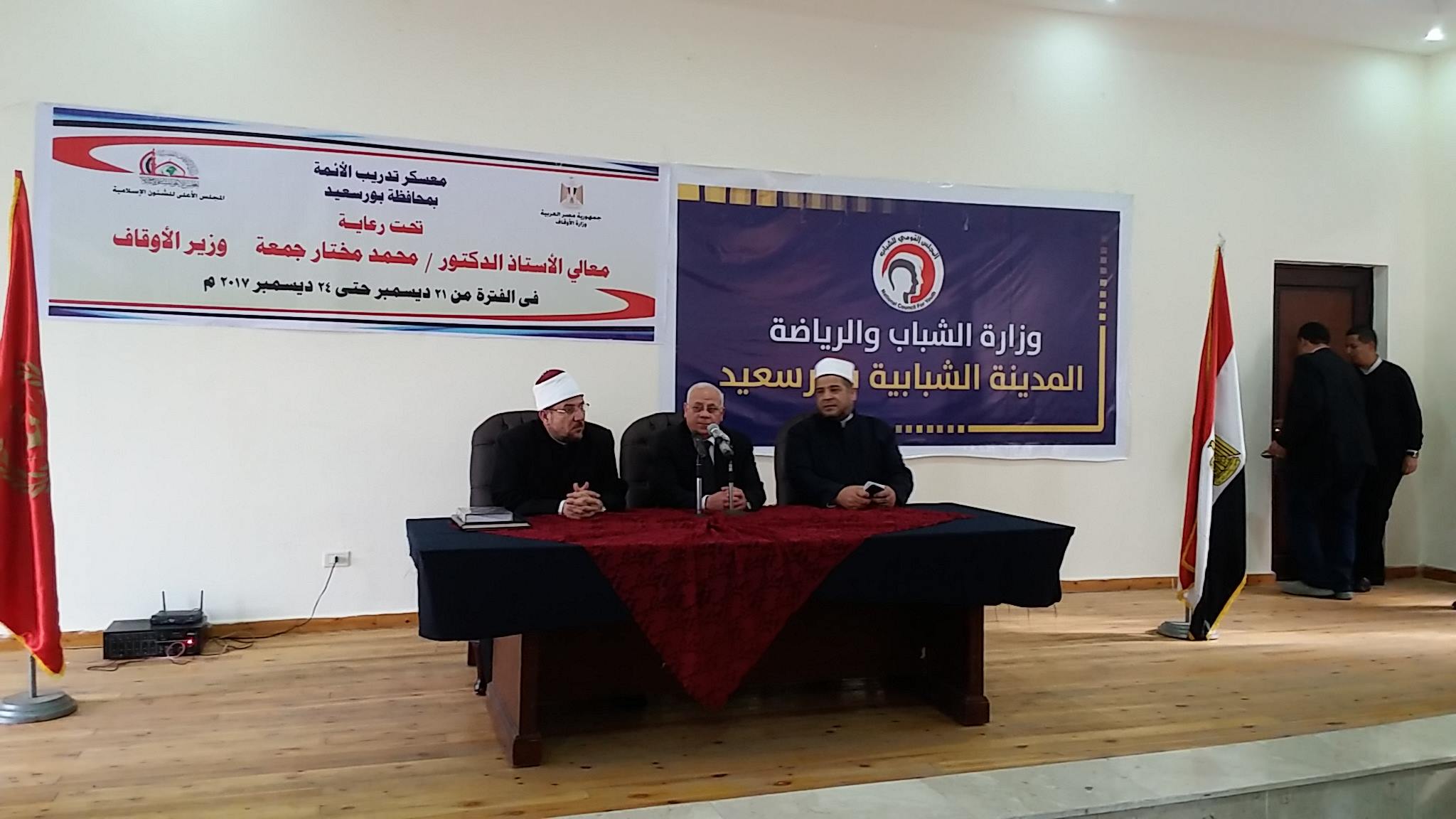 بالصور...رابطة خريجى الأزهر ببورسعيد تشارك المحافظة فى الإحتفال بعيدها القومى