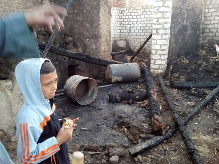  حريق يلتهم عده منازل بكل محتوياتهم بنزله عماره طهطا