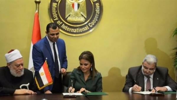 توقيع بروتوكول لتطوير قرية الشيخ زين الدين بسوهاج