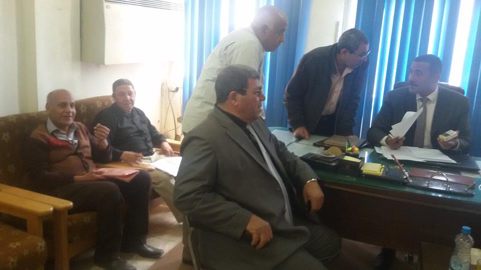 خلافات رئيس مركز سنورس بالفيوم ومدير الادارة التعليمية تحرج الاخير