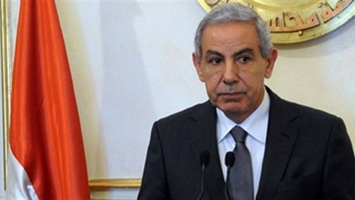 وزير التجارة والصناعة يعلن :تعليق تطبيق التخفيضات السنوية للرسوم الجمركية علي السيارات الاوروبية عن عام 2018