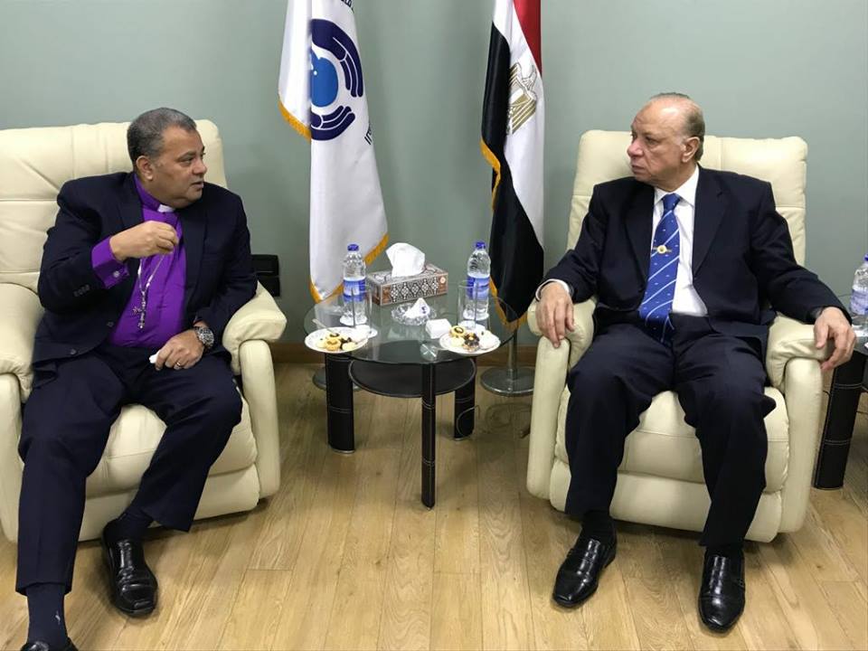 محافظ القاهرة يشارك الطائفة الإنجيلية احتفالات عيد الميلاد المجيد