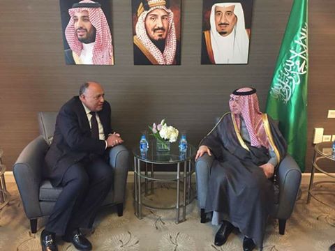 سامح شكري يلتقي بنظيره السعودي على هامش اجتماعات اللجنة العربية السداسية في الأردن