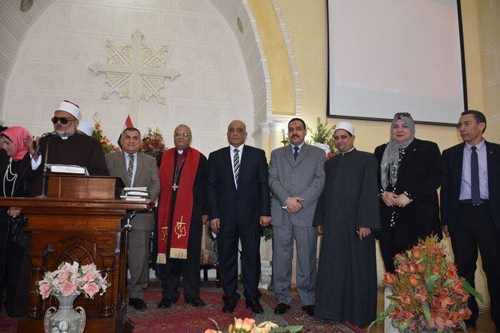 القيادات التنفيذية و الشعبية بمحافظة البحيرة يقدمون التهنئة بعيد الميلاد المجيد 