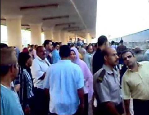 ”ضريبة عبور” إتاوة جديدة تفرضها السكة الحديد بمحطة بنها