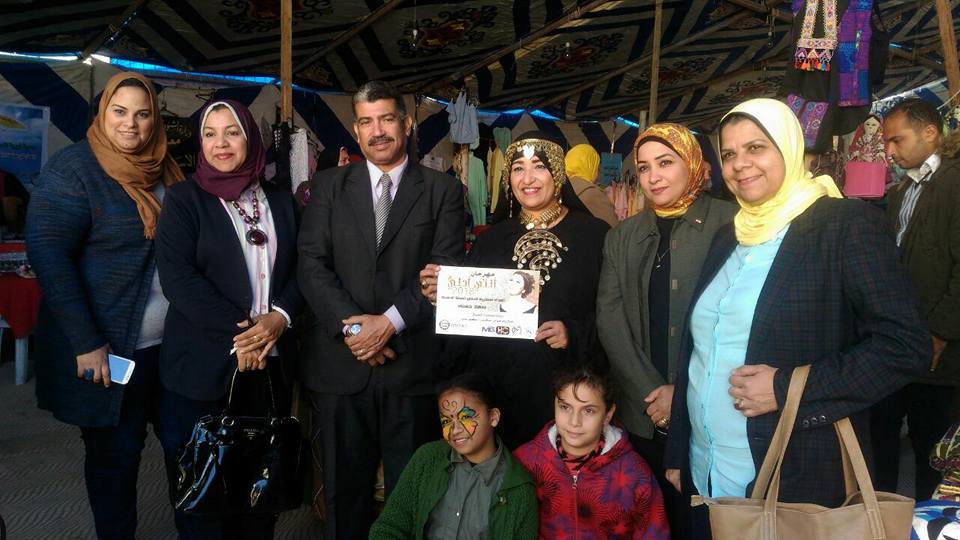 ”قائمة فى حب مصر” تشارك فى معرض الأسر المنتجة بمركز شباب سموحة
