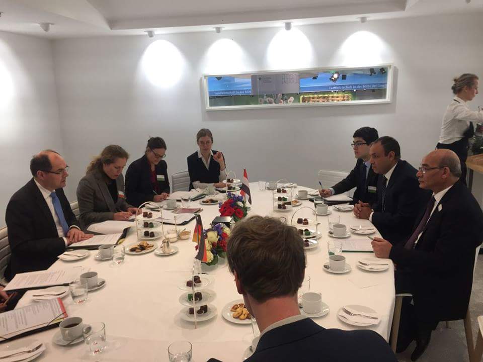 ”البنا” يبحث مع نظيره الألماني تكثيف التعاون البحثي الزراعي وتبادل الخبرات بين الجانبين