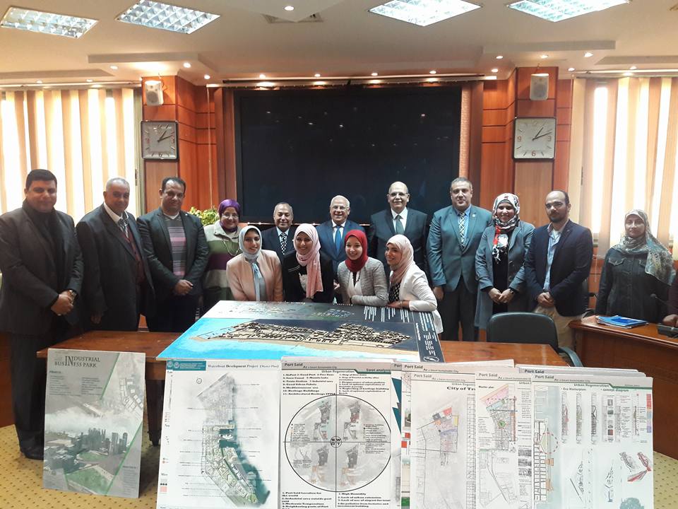 محافظ بورسعيد يستقبل طلاب الأكاديمية البحرية لعرض رؤيتهم لتطوير المحافظة