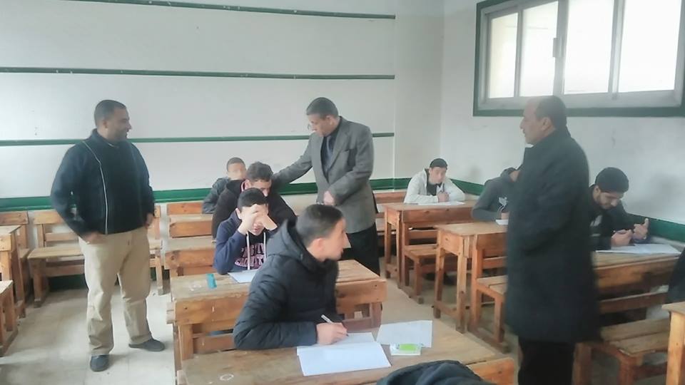 بالصور | انتهاء الامتحان المعاد للصف الثاني الثانوي بمدرسة منشاة عباس الثانوية بكفرالشيخ