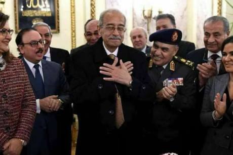 شريف إسماعيل قصة صورة هزّت مشاعر المصريين