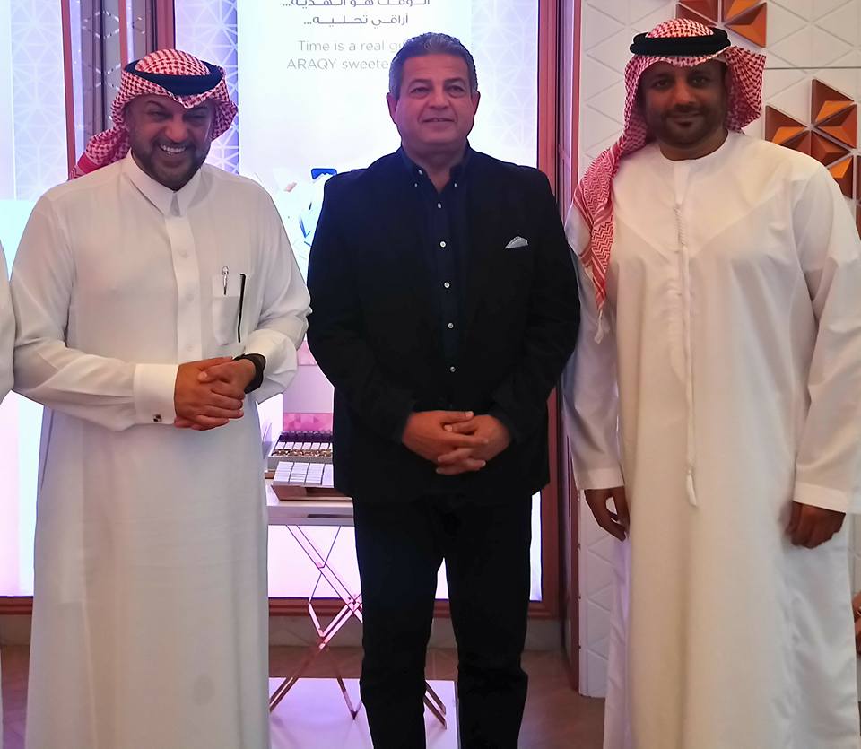 وزير الرياضة يلتقى رئيس اتحاد اللجان الأوليمبية العربية بالإمارات