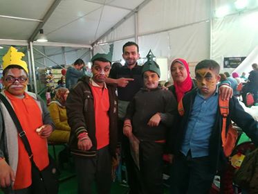 ثقافة الطفل تنفذ جدارية ورقية بمعرض الكتاب