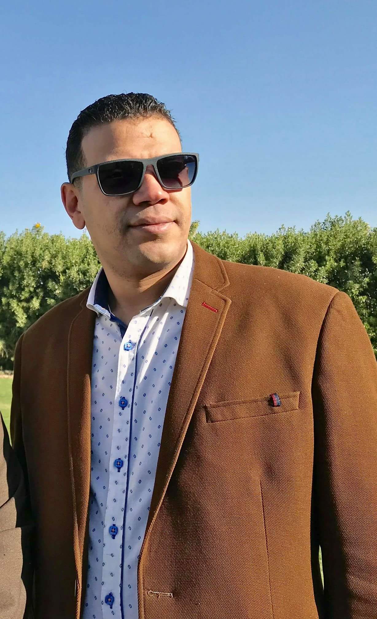 ”إسلام حفظى” يتألق فى عالم الغناء والتمثيل