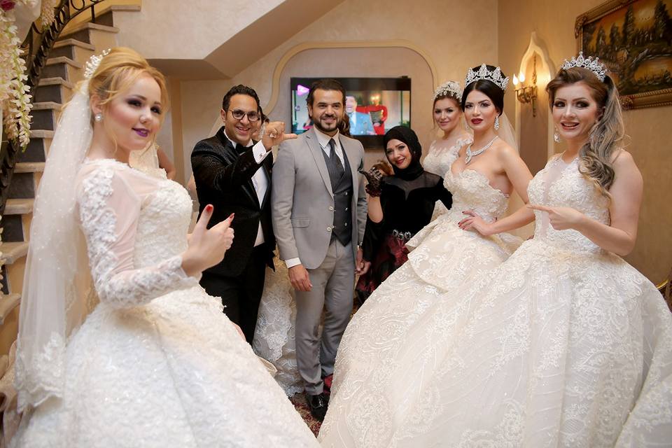 بالصور.. سامو زين يحيي عرض أزياء ”ديفا” بالمحلة الكبري