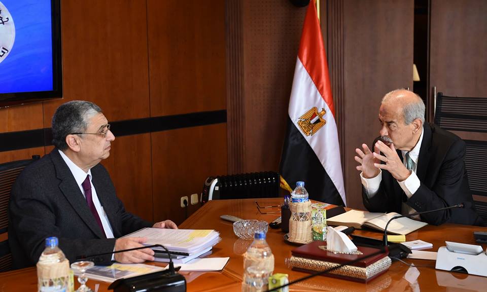 رئيس الوزراء يتابع ملفات وزارة الكهرباء